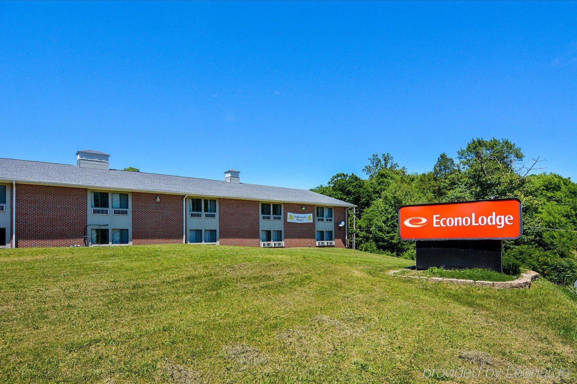 Quality Inn Harpers Ferry Exterior photo