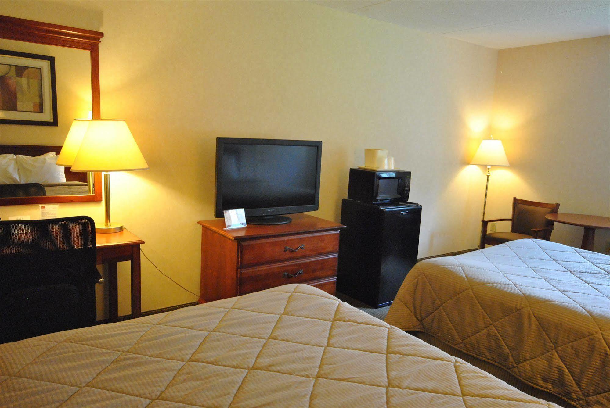 Quality Inn Harpers Ferry Exterior photo