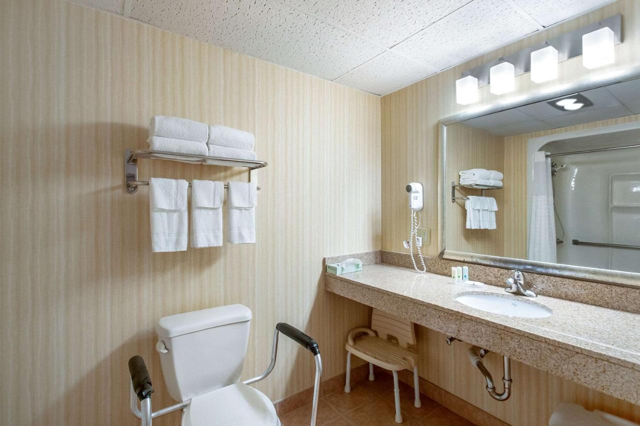 Quality Inn Harpers Ferry Exterior photo