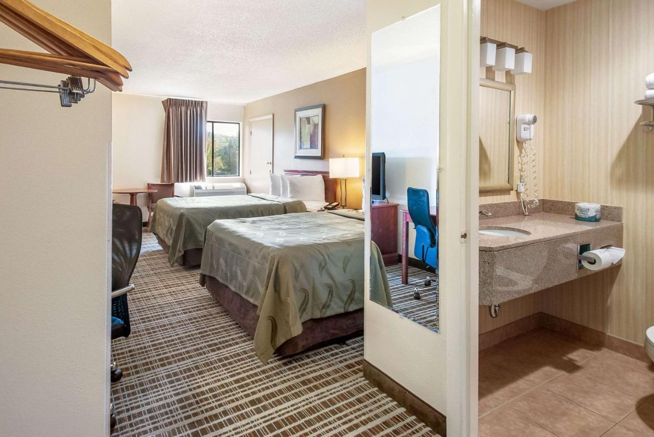 Quality Inn Harpers Ferry Exterior photo