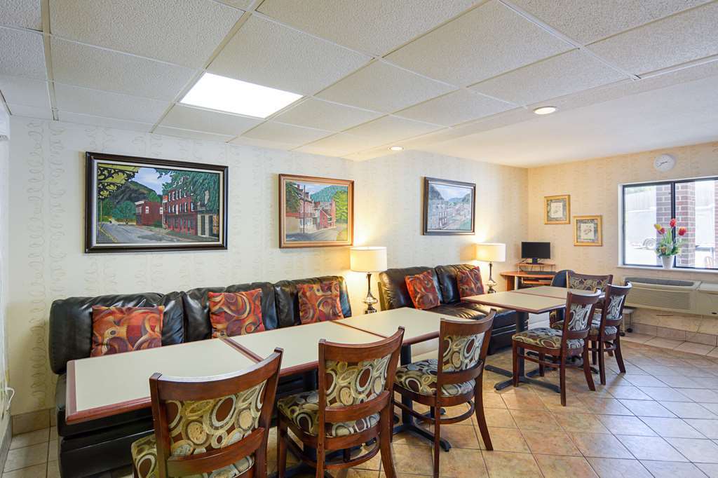 Quality Inn Harpers Ferry Interior photo