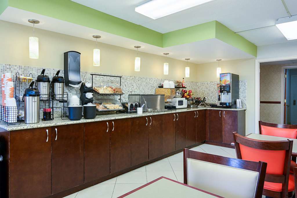 Quality Inn Harpers Ferry Restaurant photo