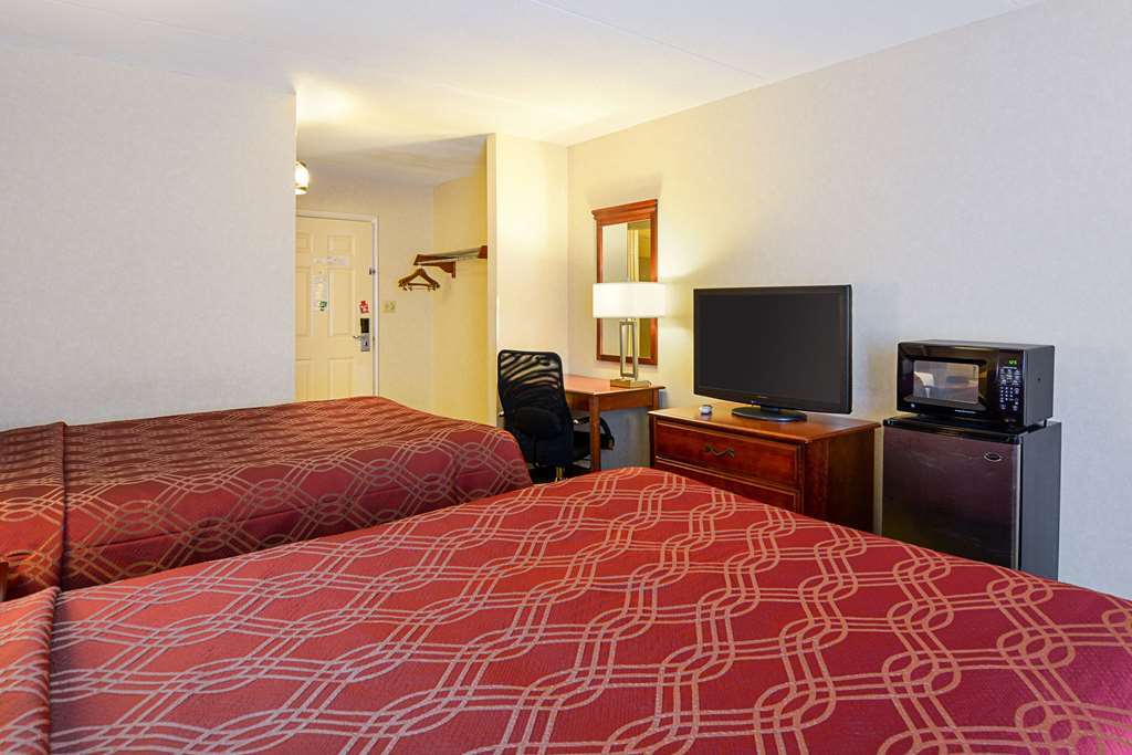 Quality Inn Harpers Ferry Room photo