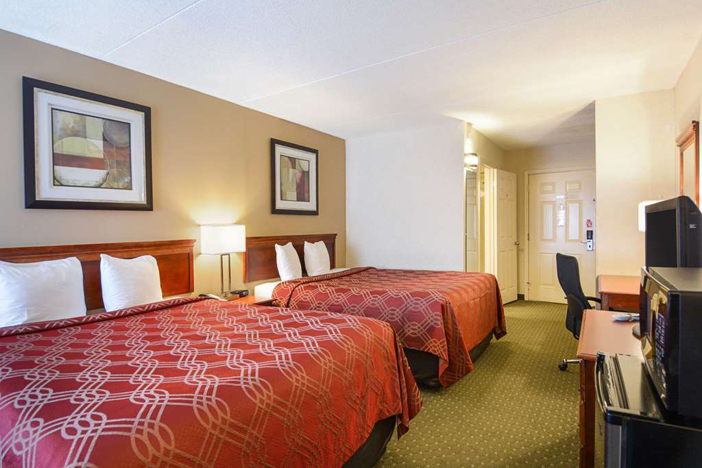 Quality Inn Harpers Ferry Room photo